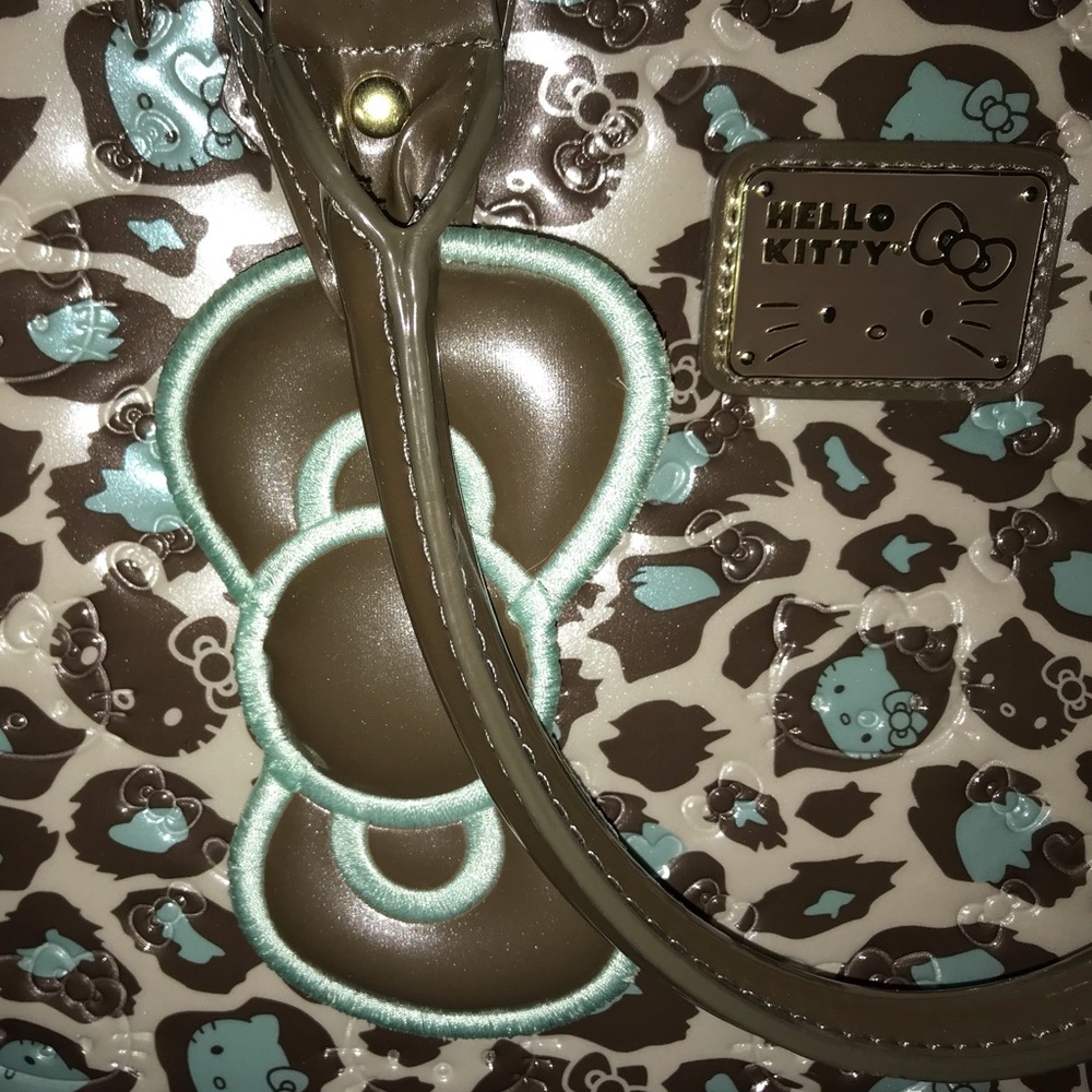 *NWOT* Sanrio Hello Kitty Blue/Tan Purse & Wallet